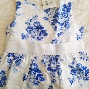 Sleeveless / Floral Spring Top